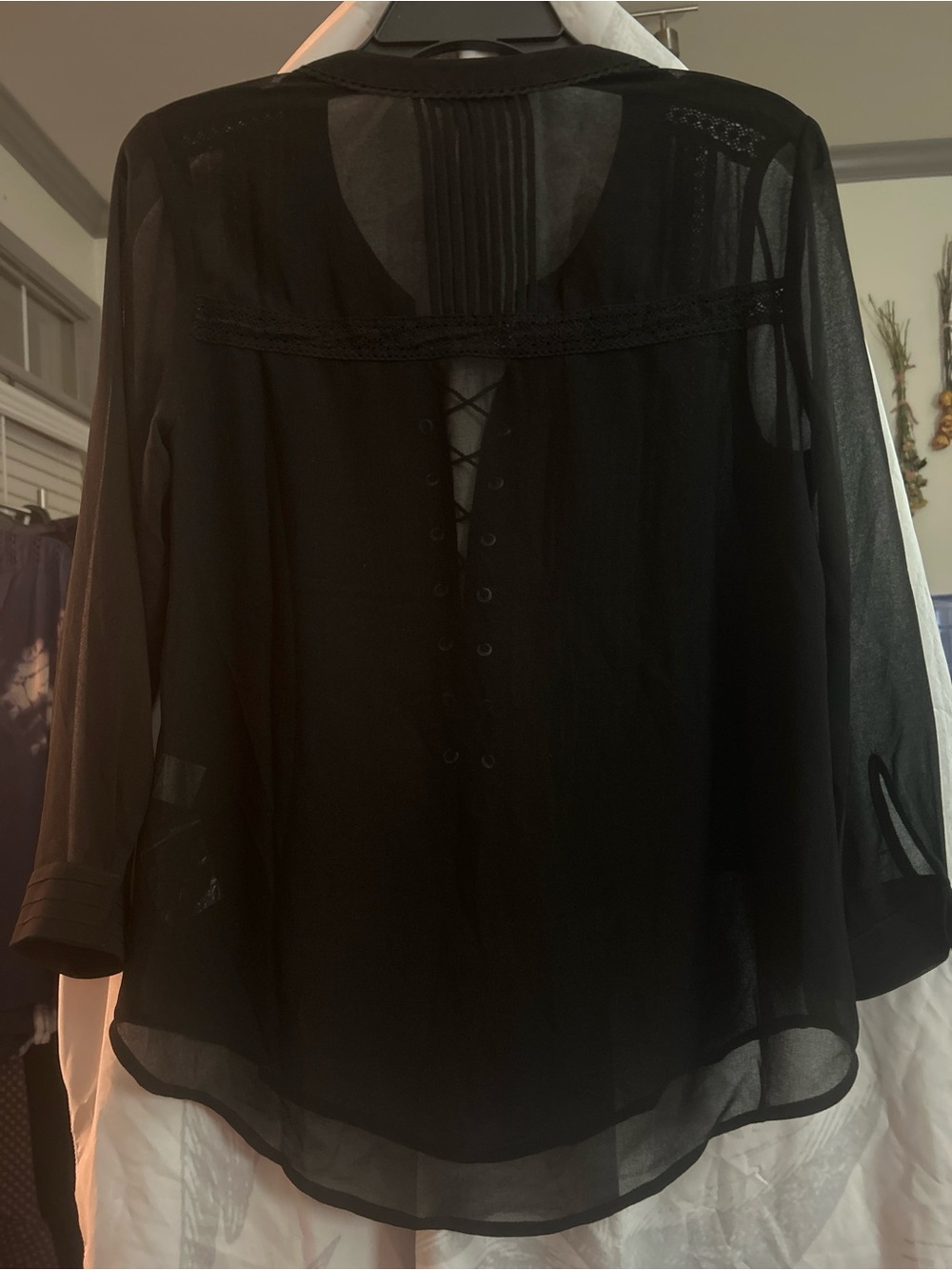 XS NWOT Willow & Clay Black Lace-Up Sheer Pintuck 3/4 Sleeve Top - Picture 3 of 16